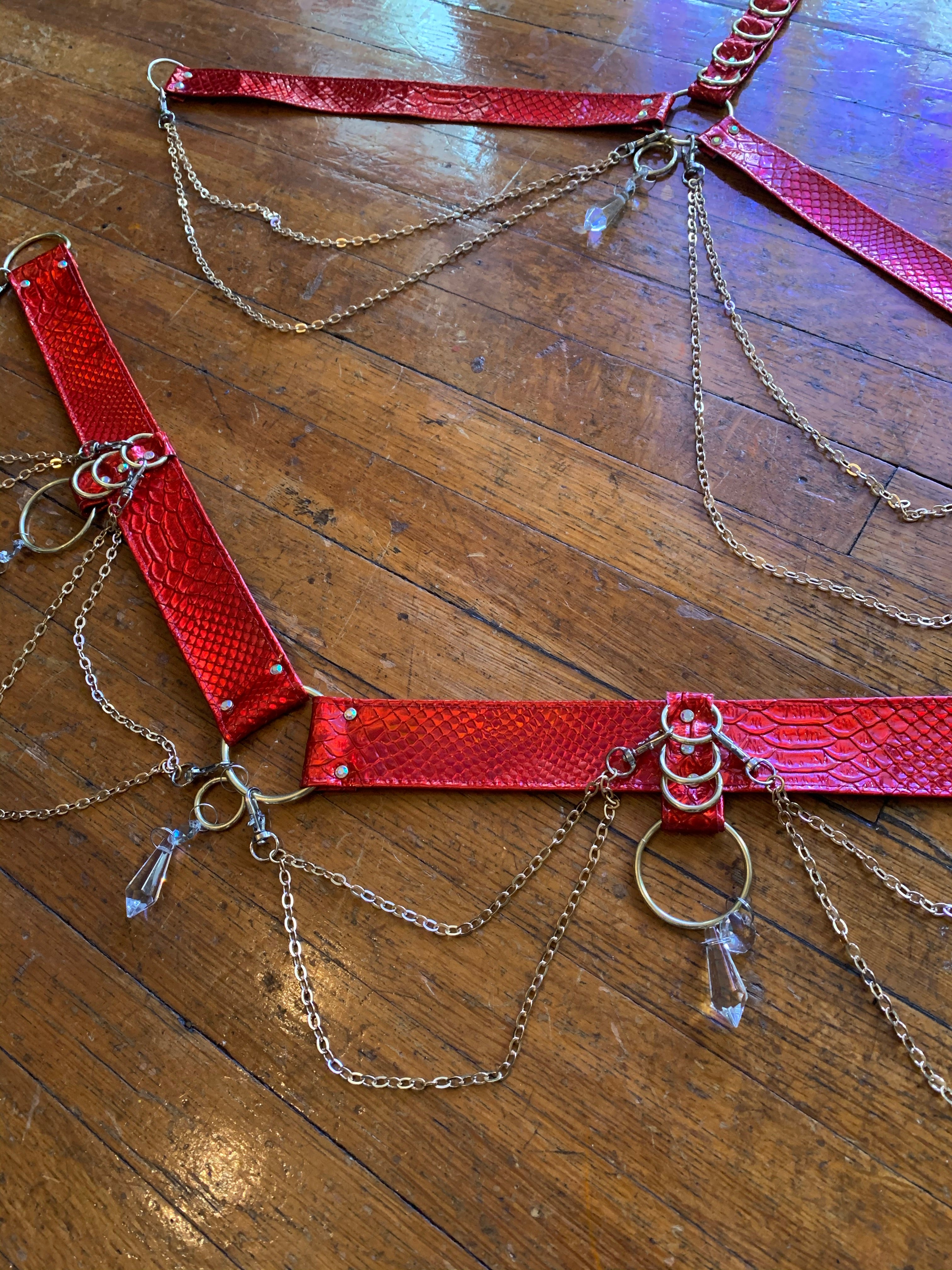 Cherry Bombshell Convertible Harness Set